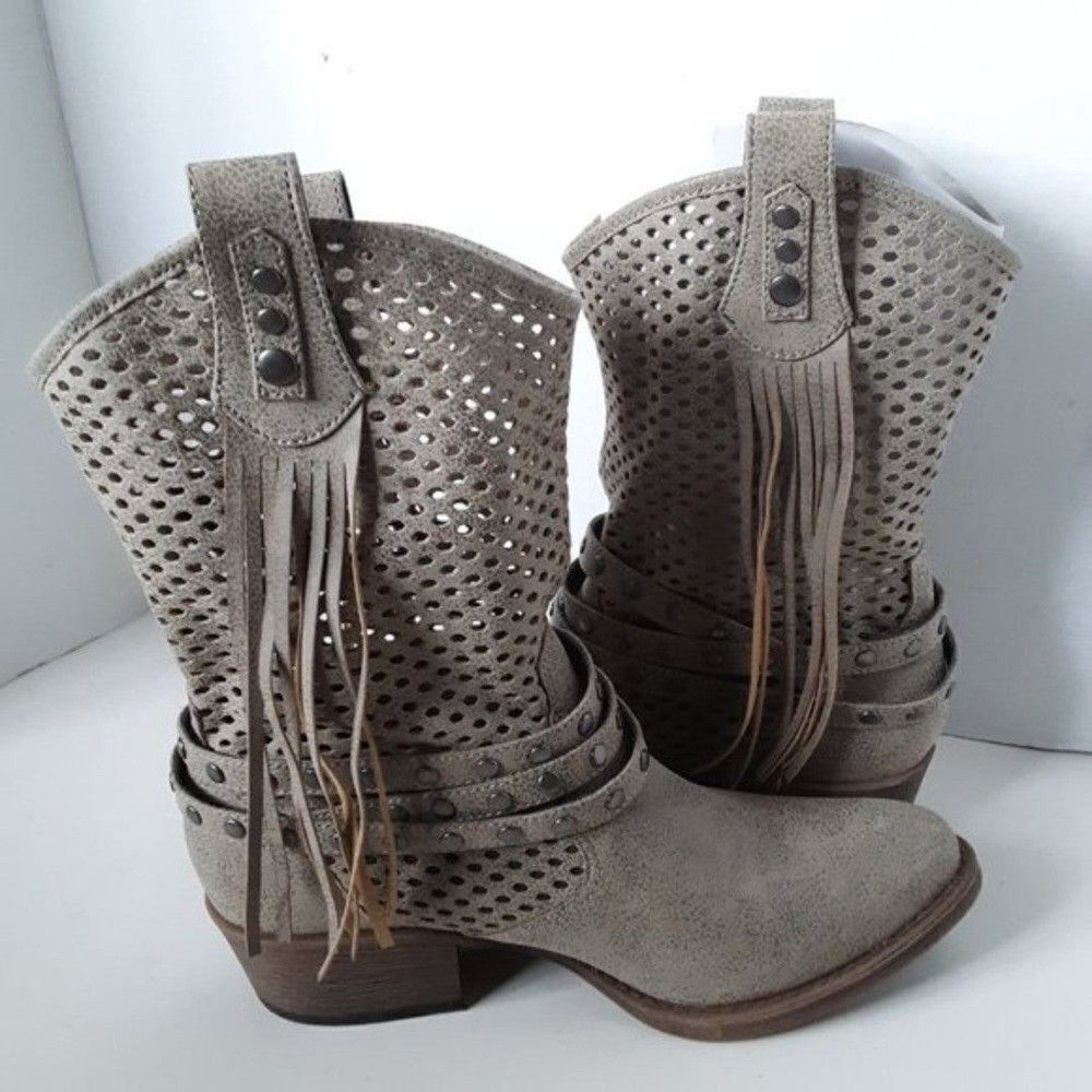 Coconuts by Matisse Women's Ankle Boot size 7M Faux Leather Fringe